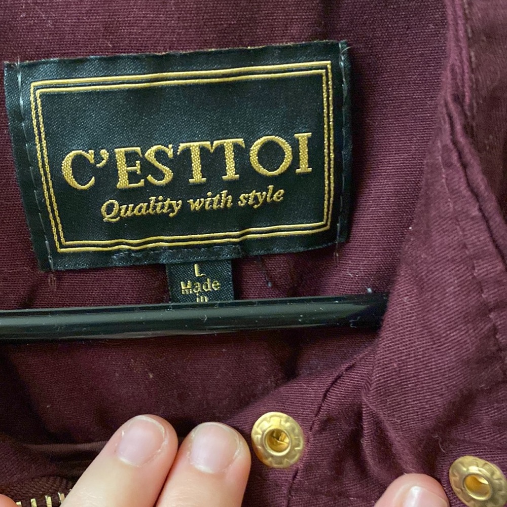 Women’s C’Est Toi Burgundy Cargo Jacket. Size Large - Picture 2 of 3